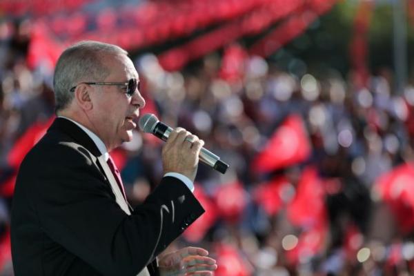 Deutsche Welle: Διαπραγματευτικός ελιγμός οι απειλές Ερντογάν;