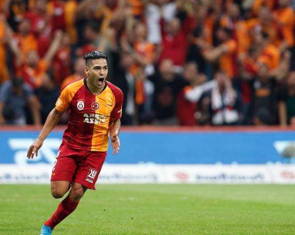 Γαλατασαράι: Ντεμπούτο με γκολ – τρίποντο για τον Φαλκάο