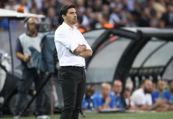 Φερέιρα : Γιατί θέλει να μείνει στον ΠΑΟΚ παρά την κρούση της Σπόρτινγκ