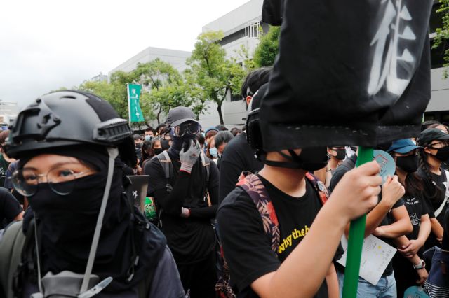 Νέες διαδηλώσεις στο Χονγκ Κονγκ -  Στους δρόμους μαθητές και φοιτητές