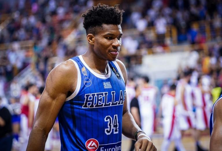 «Τρέλα» για τον Γιάννη – Ντύθηκαν… Αντετοκούνμπο οι Κινέζοι