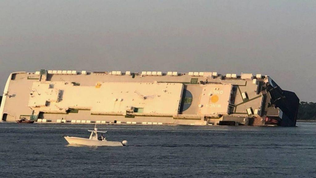 ΗΠΑ: Σε εξέλιξη επιχείρηση διάσωσης τεσσάρων ναυτικών από φορτηγό πλοίο