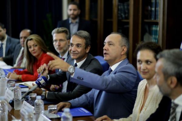 PM seeks new social contract between business, labour, state