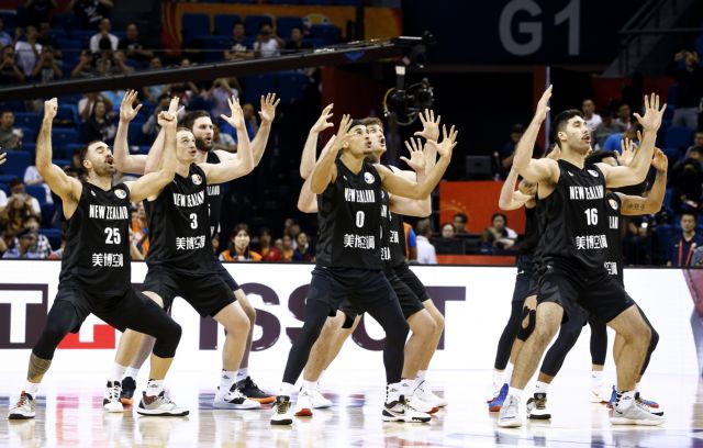Χάκα: Τι είναι ο πολεμικός χορός της Νέας Ζηλανδίας που... θέλει να τρομάξει τους Έλληνες