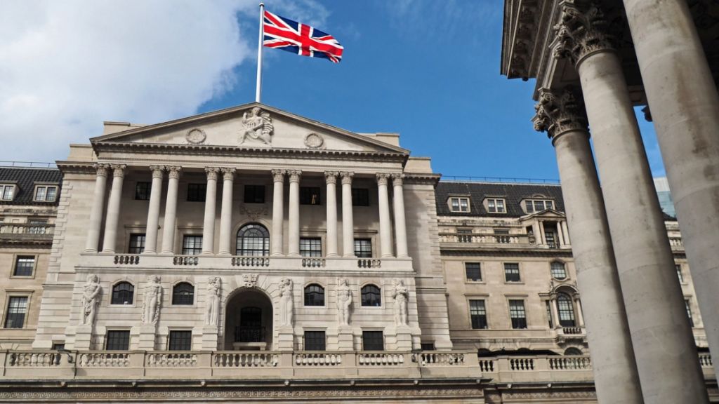 Τράπεζα της Αγγλίας: Λιγότερο σοβαρές οι επιπτώσεις ενός άτακτου Brexit από τις αρχικές εκτιμήσεις