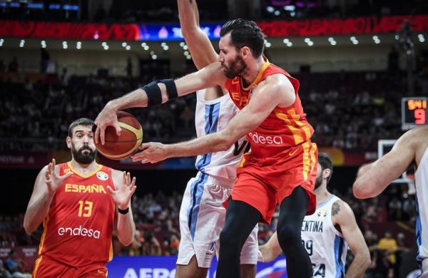 Πανάξια στην κορυφή του κόσμου η Ισπανία (95-75)