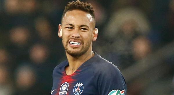 L’ Equipe: Δεν φεύγει από την Παρί ο Νεϊμάρ