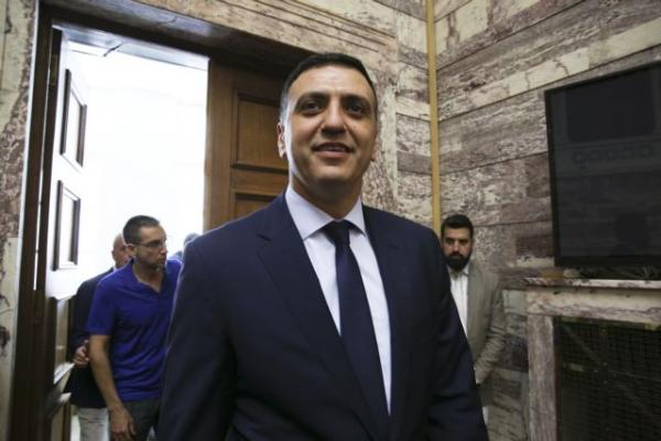 Κικίλιας: Τέλος το κάπνισμα και στις παιδικές χαρές