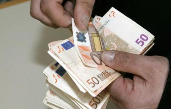 Δήμος Αθηναίων: Έως 31 Δεκεμβρίου τα τέλη κατάληψης κοινόχρηστων χώρων