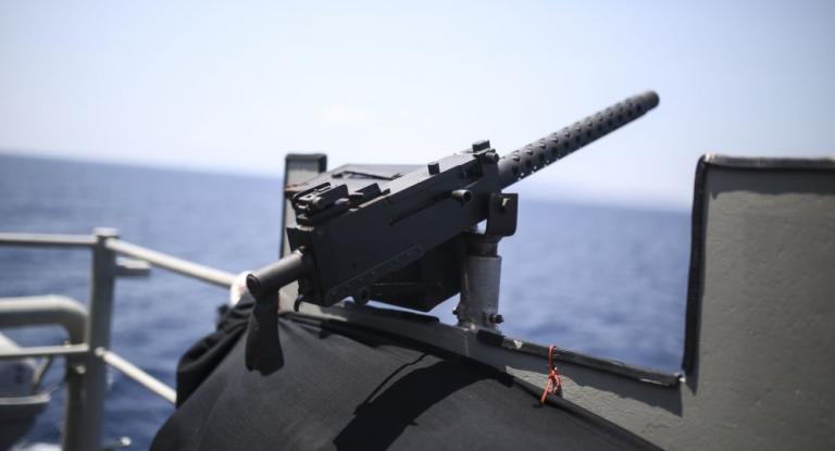 Λέρος: «Δάκτυλο» εκ των έσω βλέπουν οι Αρχές – Νέες αποκαλύψεις για την αφαίρεση του στρατιωτικού υλικού