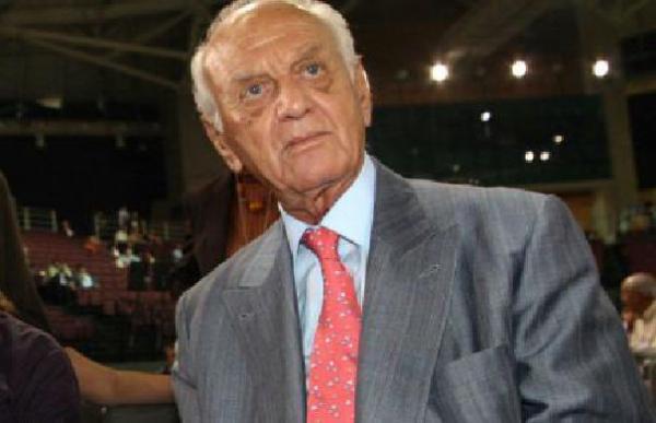 Τάφο στο Α’ νεκροταφείο παραχωρεί ο Δήμος Αθηναίων, τιμής ένεκεν, στον Αντώνη Λιβάνη