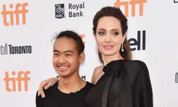 Μάντοξ Τζολί Πιτ: Τι αποκάλυψε για τη σχέση με τον πατέρα του