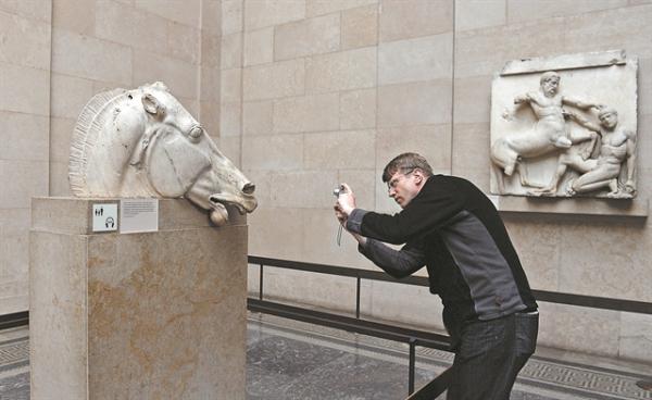 Βρετανικό Μουσείο προς Μητσοτάκη: «Θα εξετάσουμε το αίτημα για τα Γλυπτά μόνον εάν…»