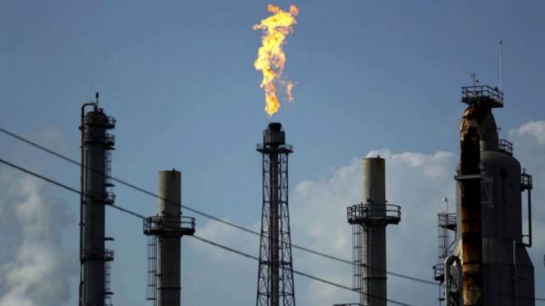 Εκτινάχθηκε η τιμή του πετρελαίου λόγω των επιθέσεων στη Σαουδική Αραβία