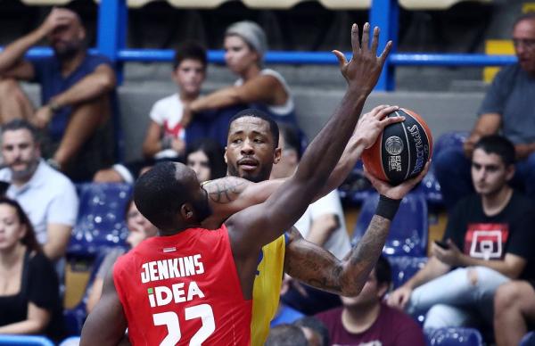 Ο Ερυθρός Αστέρας λύγισε το Περιστέρι