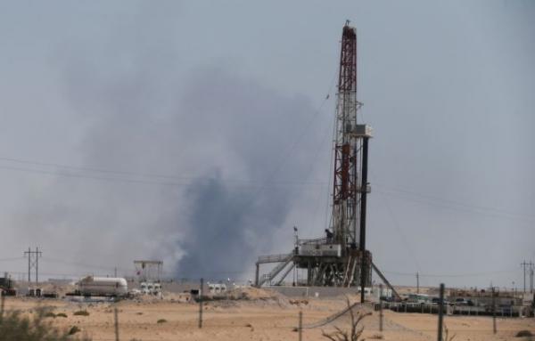 Πήρε φωτιά το Μπρεντ – Βαρόμετρο οι ζημιές στο διυλιστήριο του Αμπκάικ