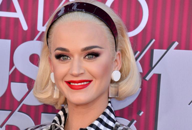 Τα μυστικά πίσω από τη λαμπερή εμφάνιση της Κέιτι Πέρι