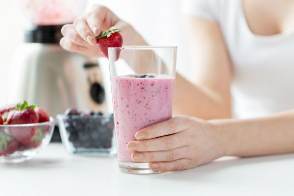 Έτσι θα φτιάξετε πεντανόστιμα και υγιεινά smoothies