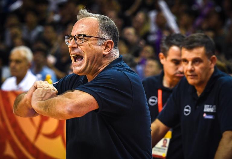 Σκουρτόπουλος: «Ο Γιάννης ξέρει καλύτερα πως να αντιμετωπίσει τις ΗΠΑ»