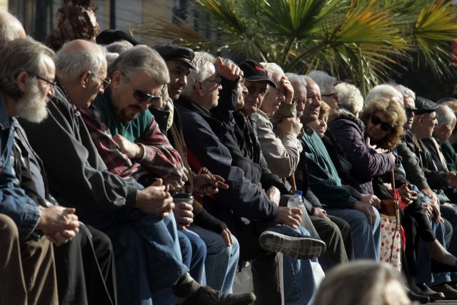 Συντάξεις : Ποια τα ποσά αναπλήρωσης που εξετάζει η κυβέρνηση για τους συνταξιούχους