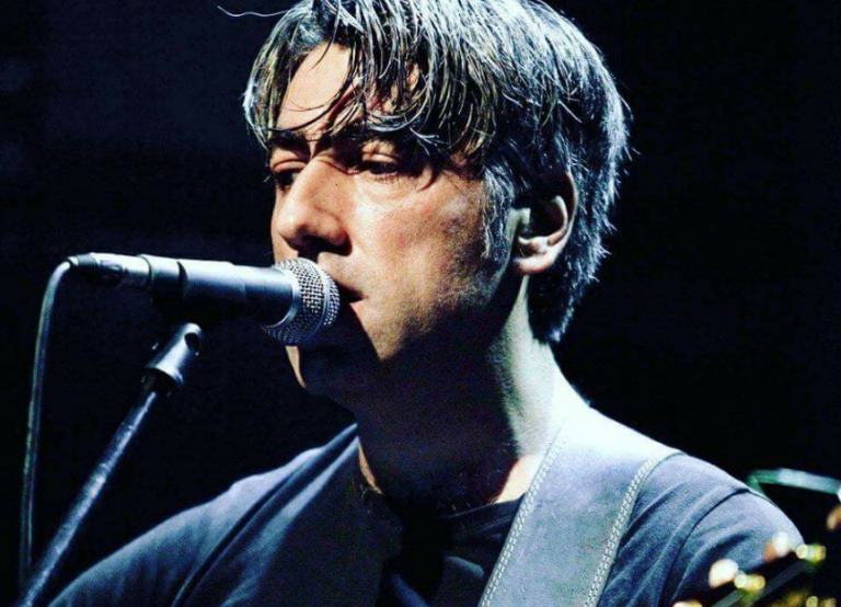 Θάνος Ανεστόπουλος: Η μέρα που «έφυγε» ο τελευταίος ροκ ποιητής της Ελλάδας