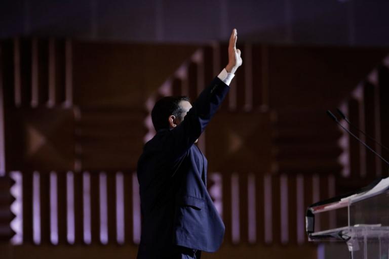 Τσίπρας κατά Μητσοτάκη: Ανοικοδομείται το νέο κράτος της Δεξιάς