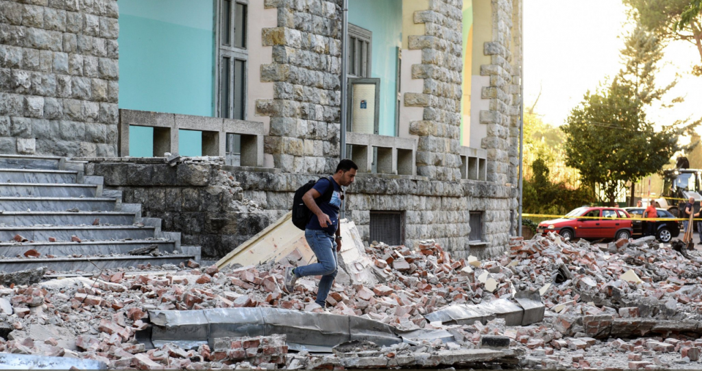 Σεισμός στην Αλβανία: Ανυπολόγιστες υλικές ζημιές - Φοβούνται οι κάτοικοι