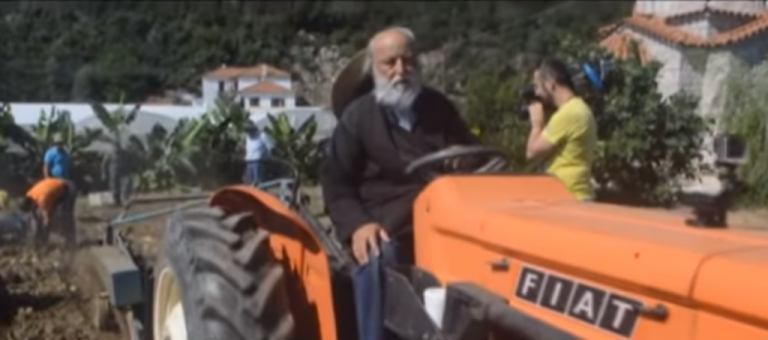 Παράδειγμα ανθρωπιάς: Μητροπολίτης μοιράζει την σοδειά του σε φτωχούς