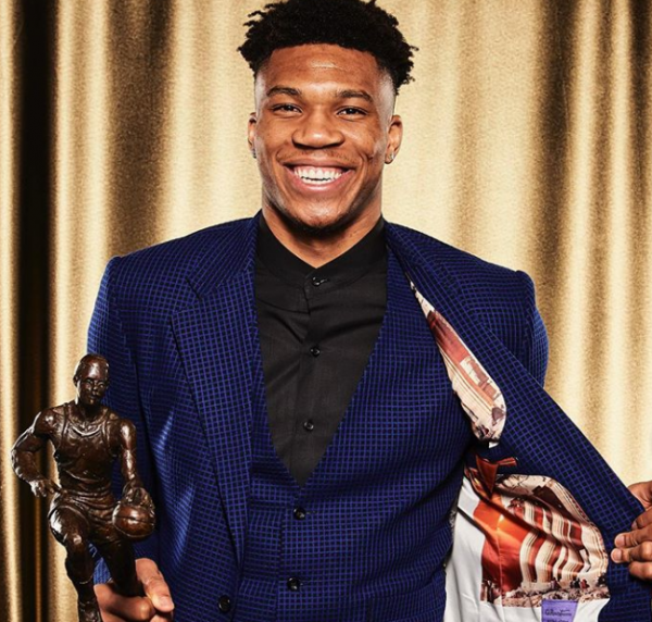 Γιάννης Αντετοκούνμπο: Πρεσβευτής κατά του τσιγάρου