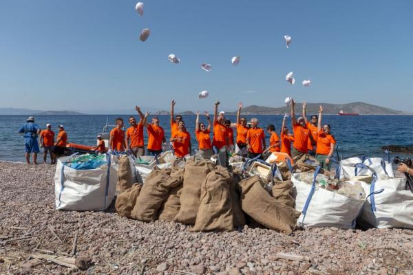 Ένας «Τυφώνας» θα σώσει τις ελληνικές θάλασσες