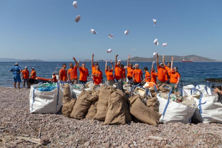 Ένας «Τυφώνας» θα σώσει τις ελληνικές θάλασσες