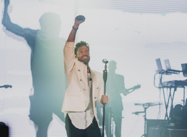 Κωνσταντίνος Αργυρός: Τουρκάλα τραγουδίστρια κλέβει την καρδιά του