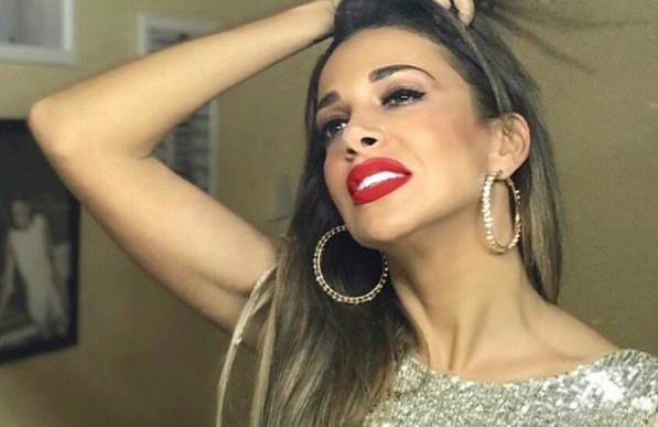 Η Ελένη Χατζίδου αποκάλυψε τι τη δυσκολεύει μετά τον τοκετό