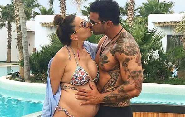 Ετεοκλής Παύλου: Το συγκινητικό μήνυμα του  για τη γέννηση της κόρης του