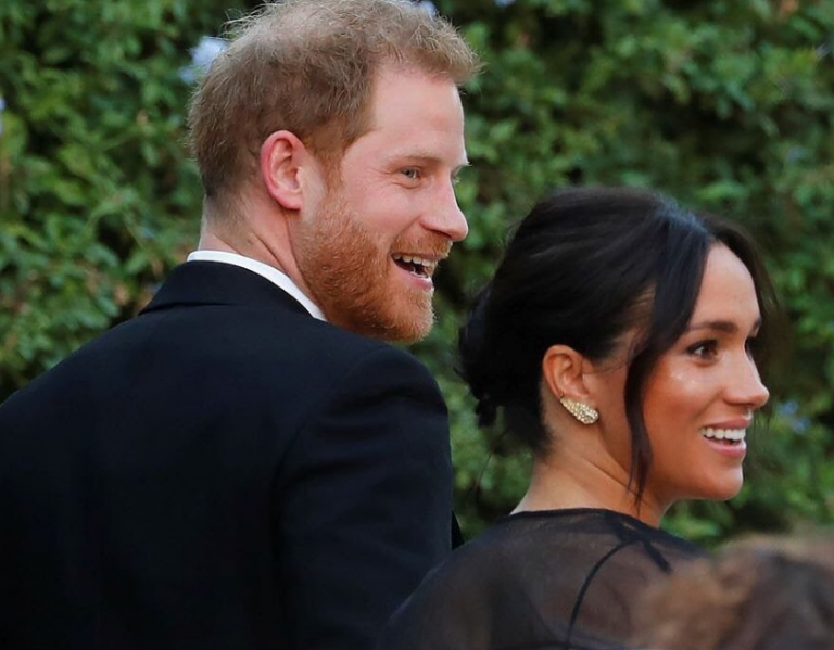 Πασαρέλα επωνύμων στον πιο χλιδάτο γάμο της χρονιάς