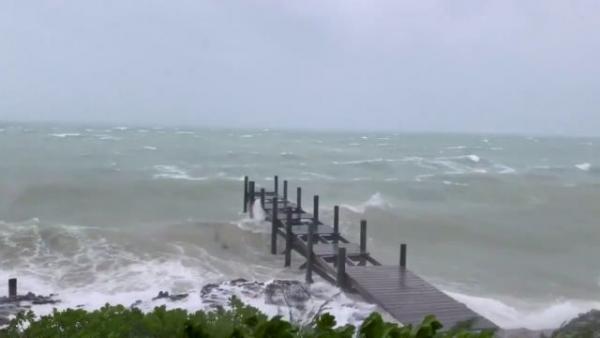 «Τσακίζει» τις Μπαχάμες ο τυφώνας Ντόριαν – Συναγερμός και στις ΗΠΑ