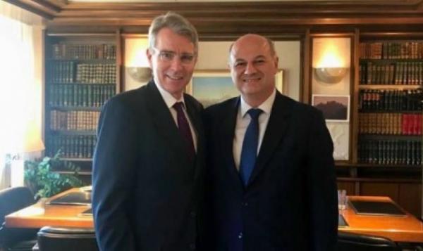 Ευρύτερη συνεργασία ΗΠΑ – Ελλάδας στο τομέα της Δικαιοσύνης συζήτησαν Τσιάρας – Πάιατ