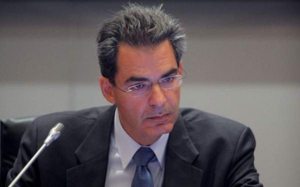 Μήνυση κατά του βουλευτή Συρίγου επειδή αποκαλεί «Σκόπια» τη Β. Μακεδονία