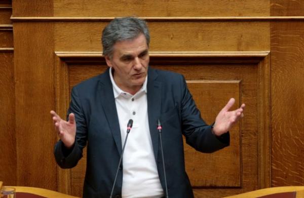 Τσακαλώτος: Θα διαπραγματευτούν πλεονάσματα όταν η ωραία κοιμωμένη βρει τον πρίγκιπα