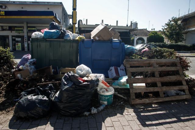 Με εντατικούς ρυθμούς η αποκομιδή σκουπιδιών σε Αθήνα – Θεσσαλονίκη