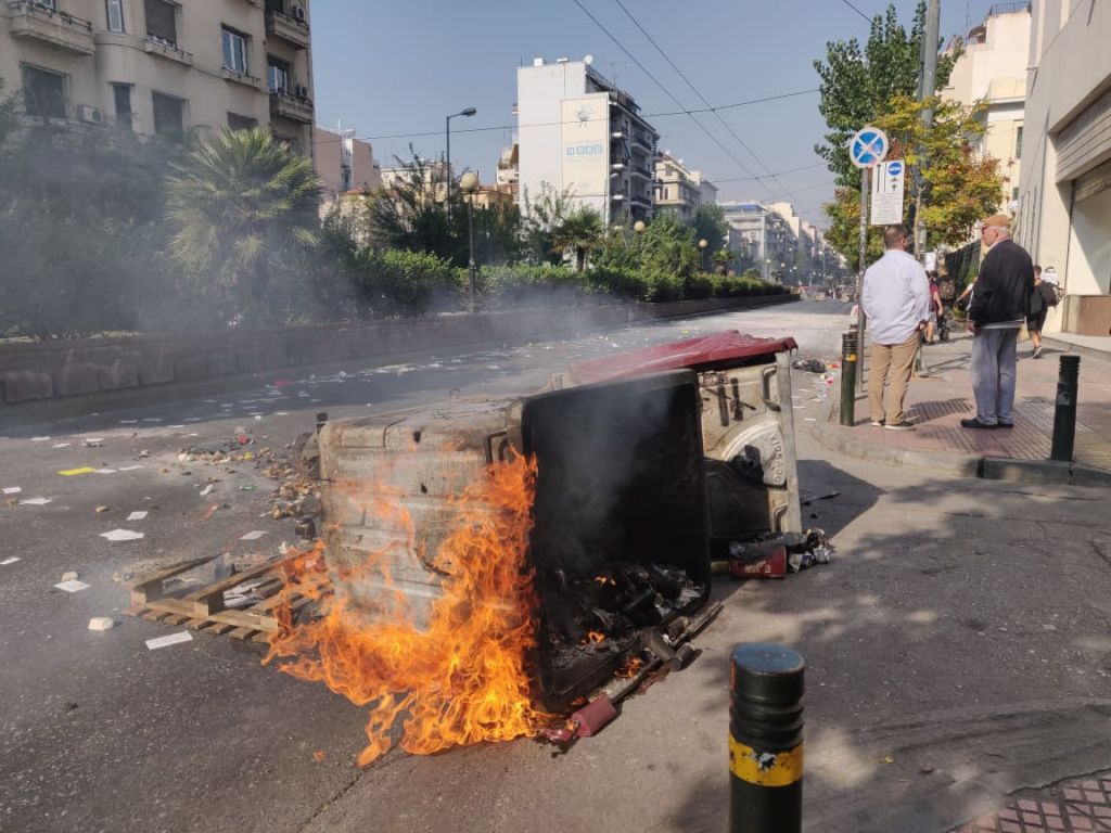 Επεισόδια στην ΑΣΟΕΕ : Οδοφράγματα στην Πατησίων