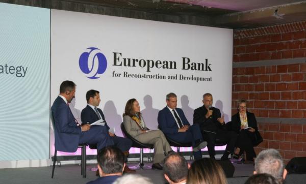 Ο Δήμαρχος Πειραιά στην Ημερίδα Ανασυγκρότησης και Ανάπτυξης