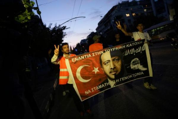 Εισβολή στη Συρία : «Ή θα πεθάνουμε όλοι μαζί ή θα νικήσουμε» λένε οι Κούρδοι της Αθήνας