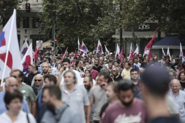 Απεργία : «Κατεβάζει ρολά» η χώρα – Πώς θα κινηθούν τα ΜΜΜ