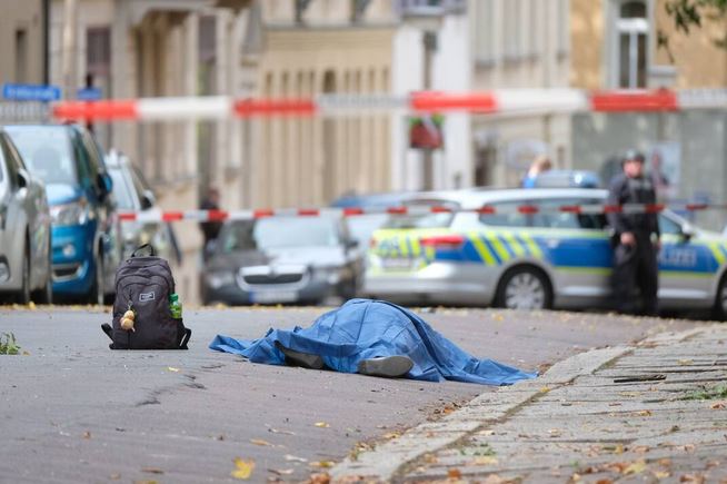 Γερμανία : Σοκαριστικό βίντεο του δράστη την ώρα της επίθεσης