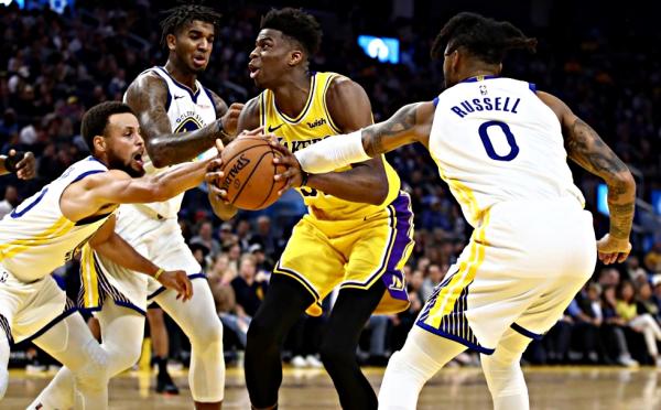 Τρέλα των Λέικερς με τον Κώστα Αντετοκούνμπο