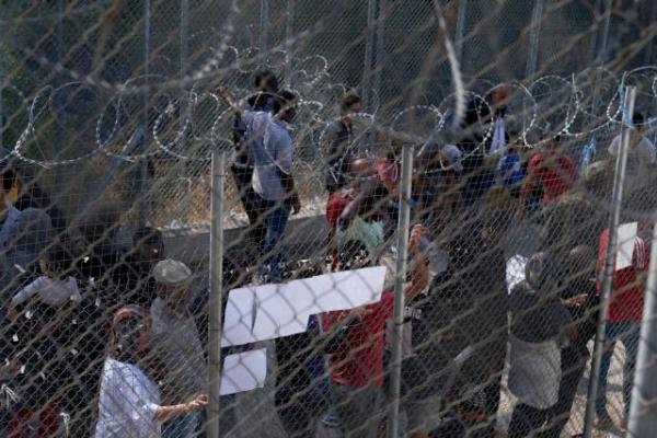 Προσφυγικό : Γρίφος η διαχείριση της εκρηκτικής κατάστασης στα νησιά για ΕΛΑΣ-Λιμενικό