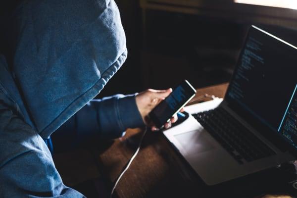 Αυτοί είναι οι πιο επικίνδυνοι celebrities που δεν πρέπει να ψάξετε στο Google