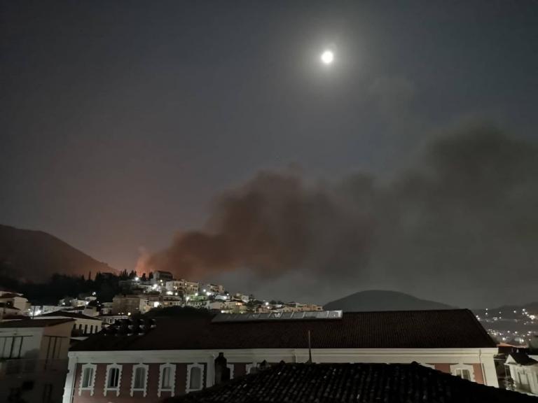 Σάμος : Ένταση και επεισόδια μεταξύ Σύρων και Αφγανών