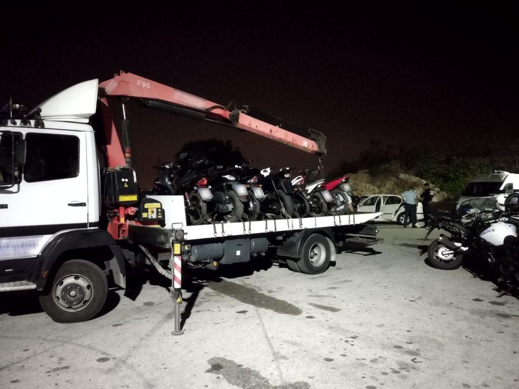 Εξόρμηση για αντιμετώπιση αυτοσχέδιων αγώνων στην πλατεία Λυκαβηττού